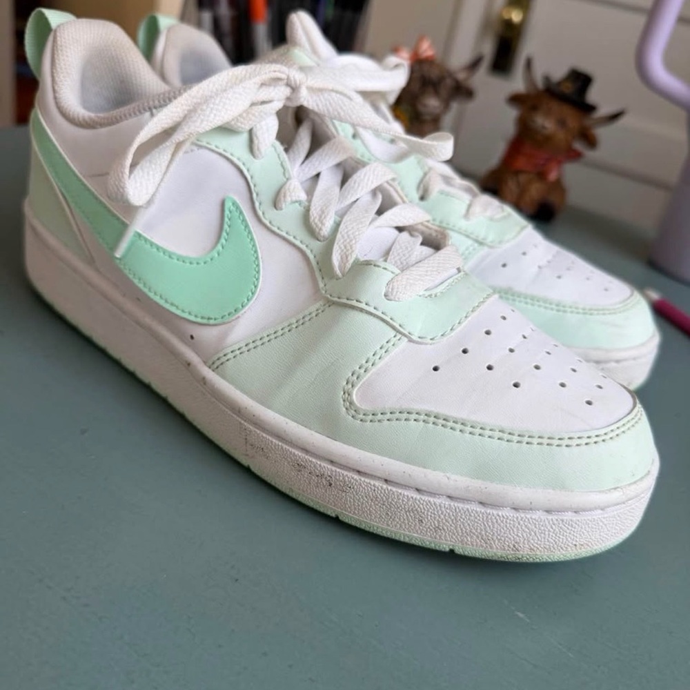 Nike Kids' Sneakers in White and Light Green